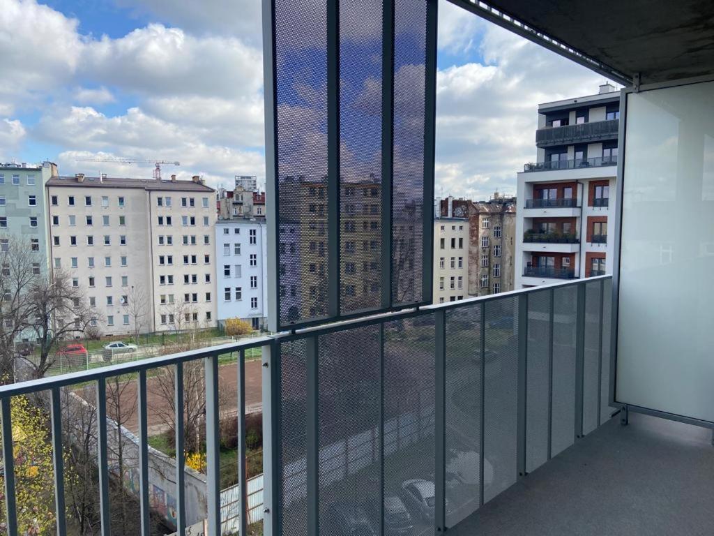 Komfort W Centrum Parking Wroclaw Exterior photo