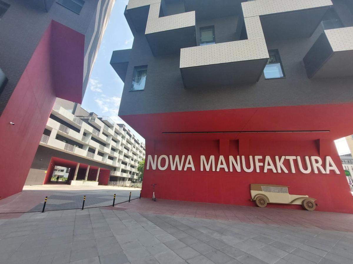 Komfort W Centrum Parking Wroclaw Exterior photo